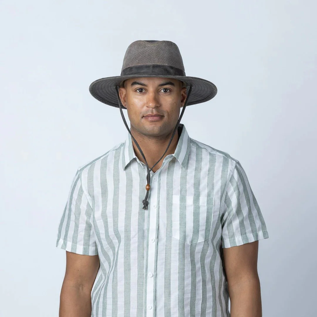 COLTON - Image 3