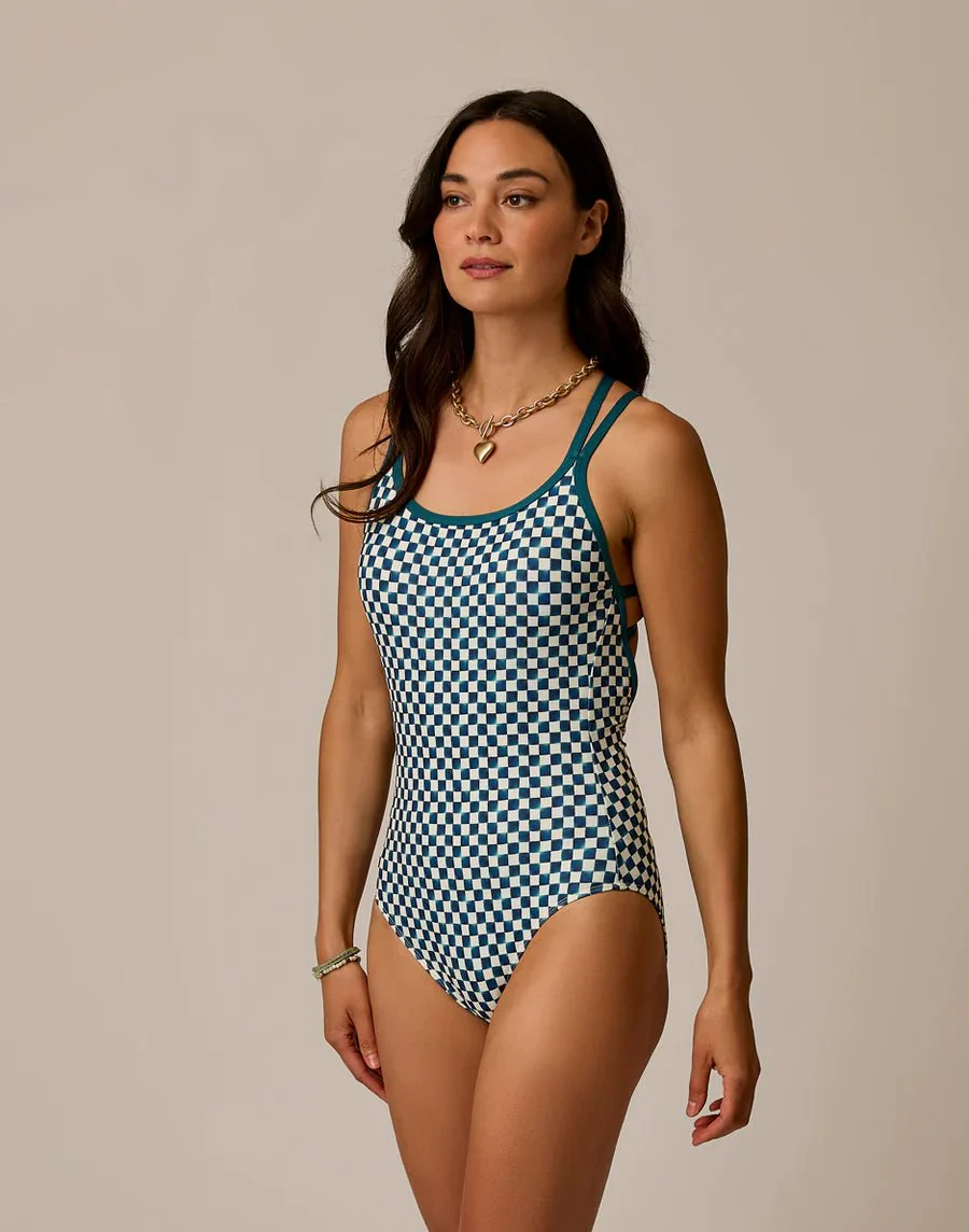 W BEACON ONE PIECE
